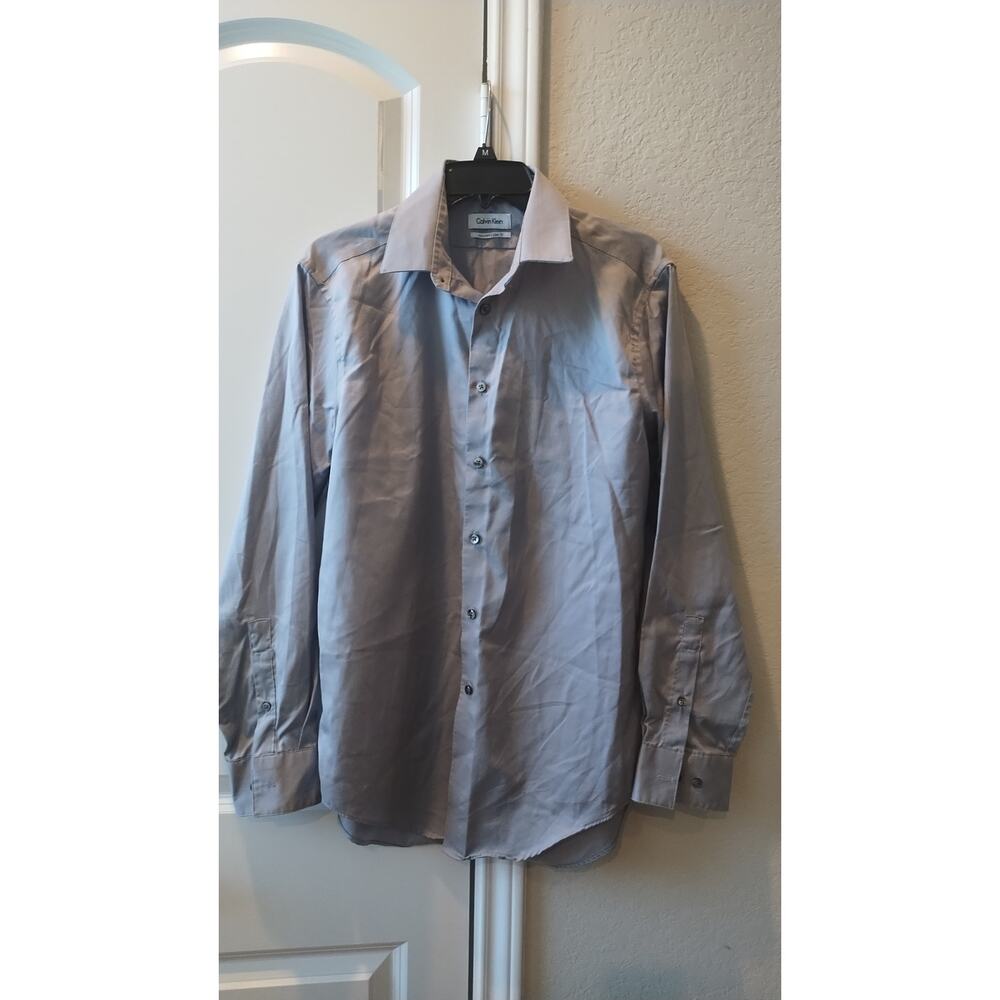 Calvin Klein Slim Fit Infinite Gray Long Sleeve Button Up Shirt 15 1/2 32/33